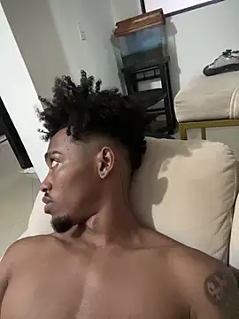 matatanlove online show from March 3, 2025, 10:42 pm