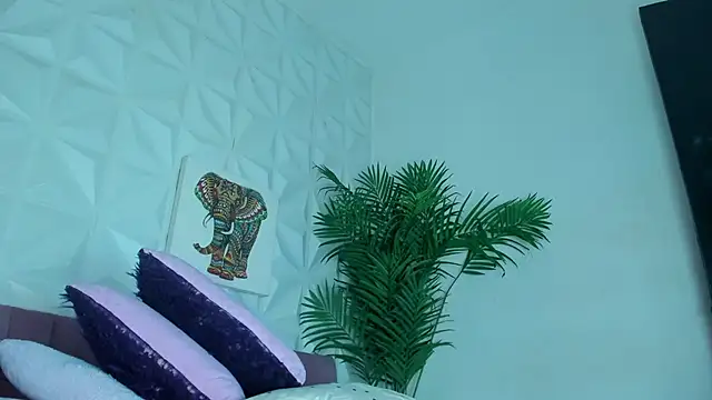 Snapshot of Hellen_Sky chatting on May 20, 2026, 7:09 pm Hellen Sky online show from May 20, 2026, 7:09 pm