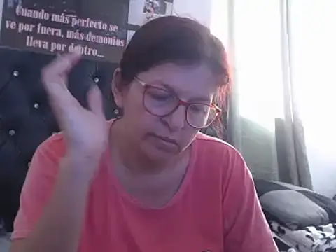 jellyfishhot online show from February 17, 2025, 4:48 pm