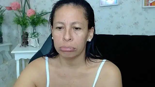 mature martina online show from January 26, 2025, 5:23 am