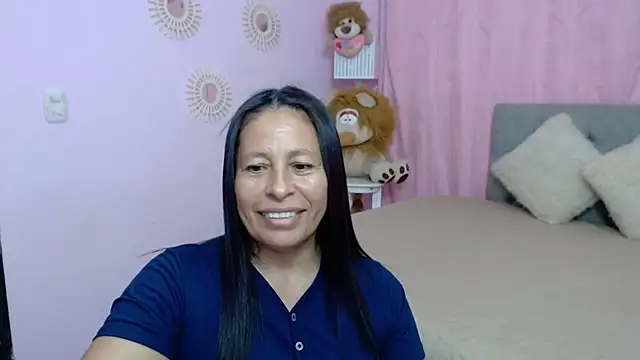 Snapshot of mature_martina chatting on October 3, 2025, 1:13 am mature martina online show from October 3, 2025, 1:13 am