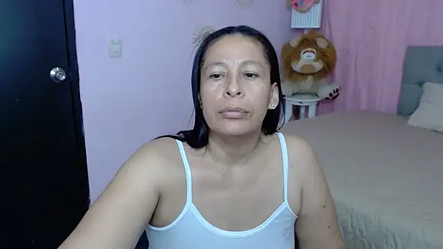 Snapshot of mature_martina chatting on October 7, 2025, 10:23 am mature martina online show from October 7, 2025, 10:23 am