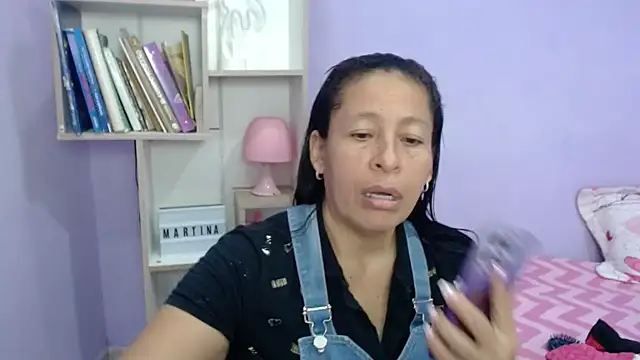 Snapshot of mature_martina chatting on November 7, 2025, 10:21 pm mature martina online show from November 7, 2025, 10:21 pm