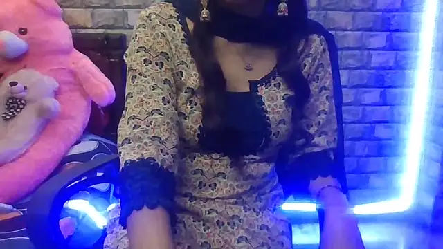 Sexy iknoor online show from October 7, 2025, 4:20 am