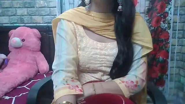 Sexy iknoor online show from February 26, 2026, 5:39 am