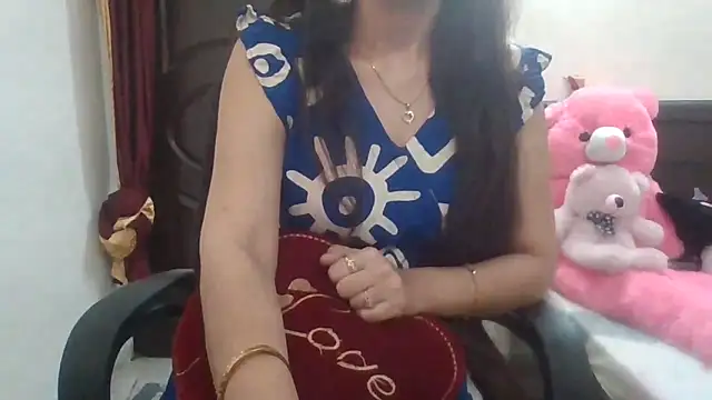 Sexy iknoor online show from May 12, 2026, 5:04 am