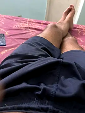 Snapshot of yourheroforfun chatting on October 4, 2025, 7:12 pm yourheroforfun online show from October 4, 2025, 7:12 pm