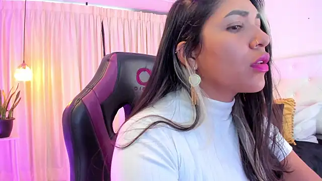 BonnieBad01 online show from February 11, 2025, 8:10 pm