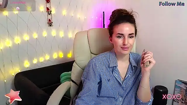 xx adrihanna xx online show from January 24, 2025, 4:17 pm