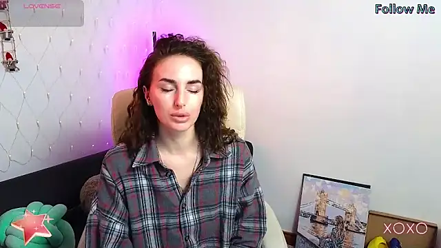 xx adrihanna xx online show from January 29, 2025, 6:01 am