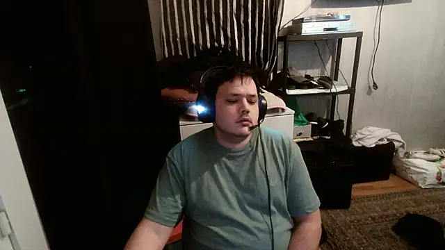 Bebemickey75 online show from February 3, 2025, 11:26 pm