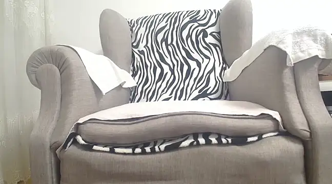 Snapshot of Web_Lady chatting on January 12, 2025, 4:50 pm Web Lady online show from January 12, 2025, 4:50 pm