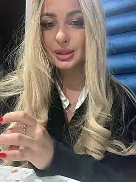 Denisse Perry online show from February 8, 2025, 1:54 am