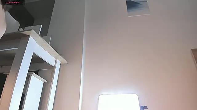 Snapshot of su_nan chatting on February 13, 2025, 4:28 pm su nan online show from February 13, 2025, 4:28 pm