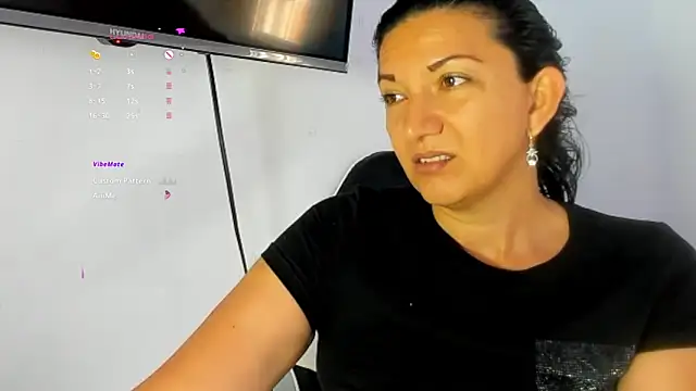 Angelblue  online show from April 8, 2026, 7:14 pm