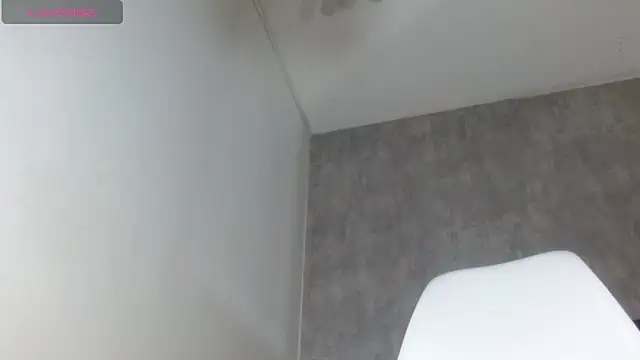 wendy rivera  online show from February 10, 2025, 11:46 am