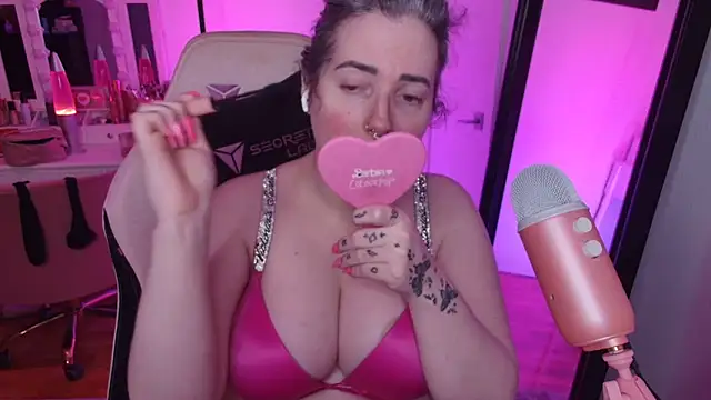 Snapshot of rachelbrooksxx chatting on June 5, 2026, 7:30 pm rachelbrooksxx online show from June 5, 2026, 7:30 pm