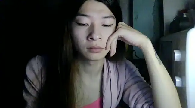 CarlyJoy online show from February 5, 2025, 1:33 pm