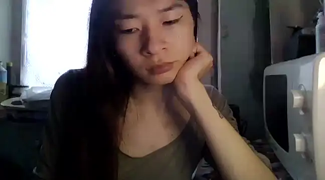 CarlyJoy online show from February 25, 2025, 11:08 am