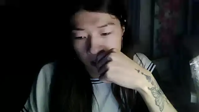 CarlyJoy online show from October 1, 2025, 4:46 pm