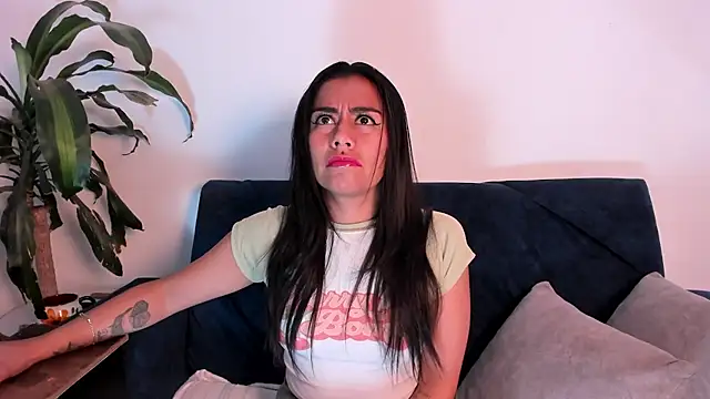 im amber online show from October 27, 2025, 1:26 pm