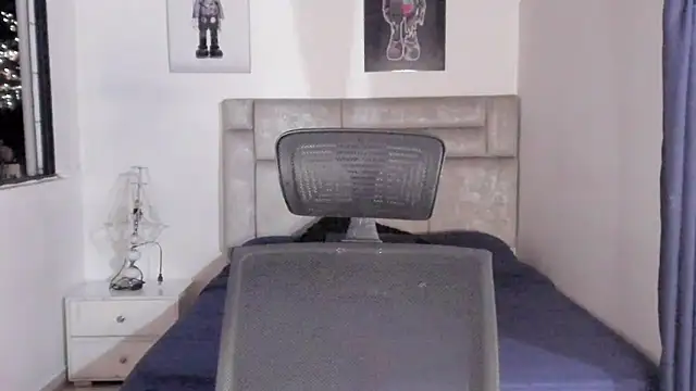 paul rogerr online show from November 6, 2025, 12:00 am