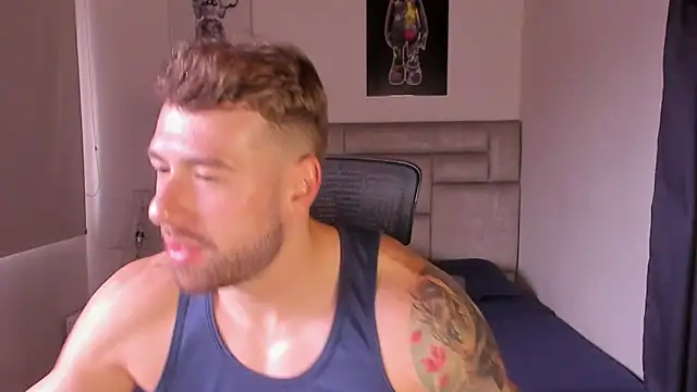 paul rogerr online show from December 5, 2025, 1:52 pm