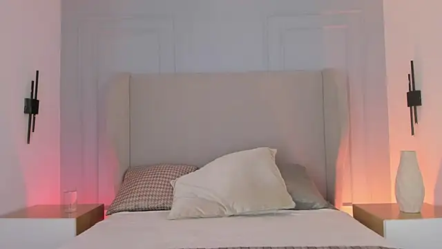 chloe d online show from March 20, 2026, 12:54 pm