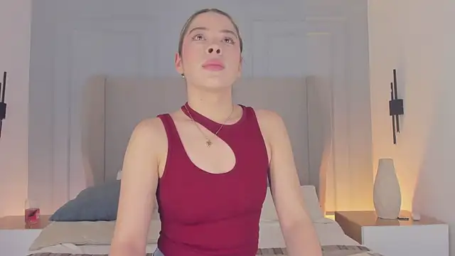 chloe d online show from April 2, 2026, 12:25 pm