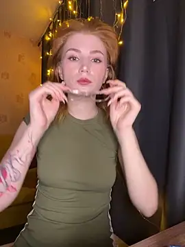 Snapshot of Mira__Blush chatting on March 7, 2025, 5:38 pm Mira Blush online show from March 7, 2025, 5:38 pm