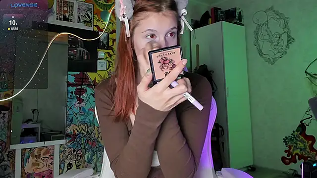 Sunny Mouse  online show from December 13, 2024, 5:00 pm