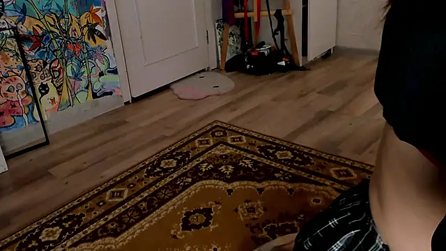 Sunny Mouse  online show from March 12, 2025, 5:07 pm