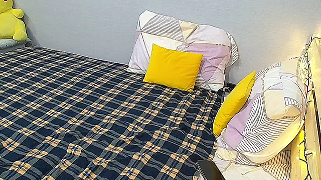 KathrineBerry online show from February 12, 2025, 8:59 am