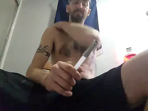 Snapshot of Bi_curious86 chatting on February 9, 2026, 8:07 am Bi curious86 online show from February 9, 2026, 8:07 am