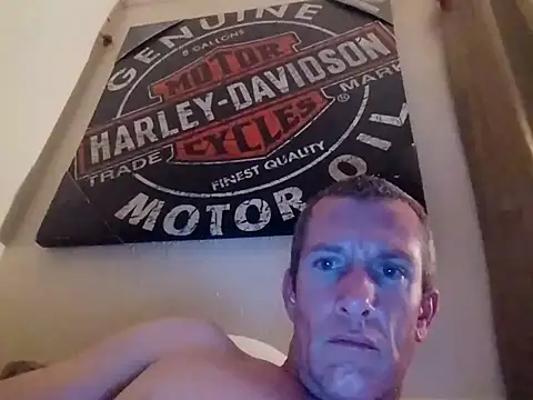 CuddlyFloat88 online show from March 27, 2026, 8:09 am