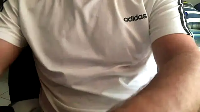 Snapshot of Ivanxx712 chatting on January 15, 2025, 7:23 pm Ivanxx712 online show from January 15, 2025, 7:23 pm