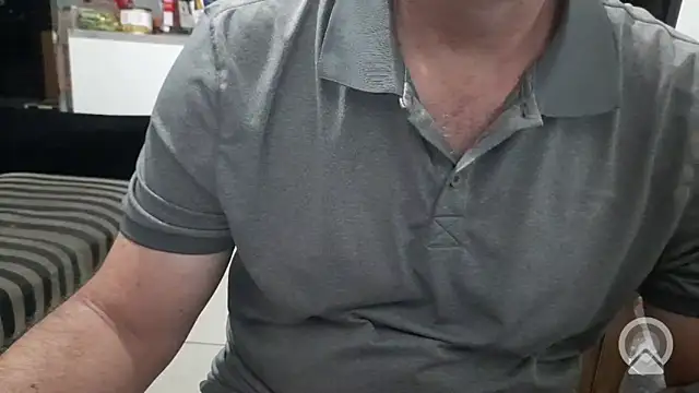 Snapshot of Ivanxx712 chatting on October 18, 2025, 12:57 am Ivanxx712 online show from October 18, 2025, 12:57 am