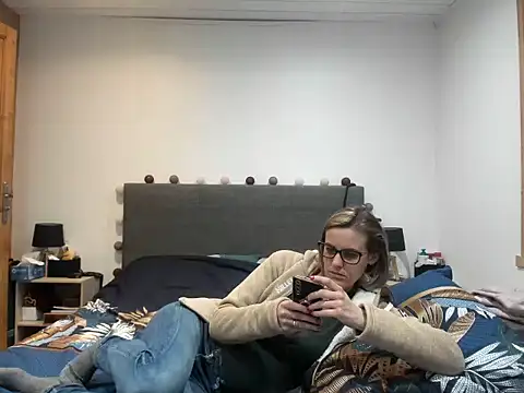 Snapshot of Madame_Callie chatting on March 19, 2026, 1:59 pm Madame Callie online show from March 19, 2026, 1:59 pm