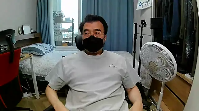 Jackvanlee online show from August 3, 2026, 4:11 am