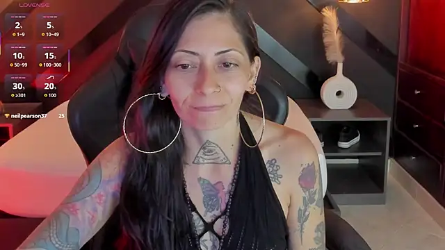 dark gotica online show from March 3, 2026, 7:09 pm