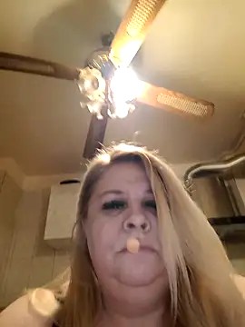 AriannaMilf online show from December 13, 2025, 8:04 pm