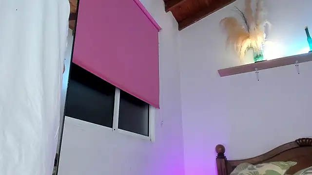 Juan Castano online show from October 17, 2025, 7:44 am