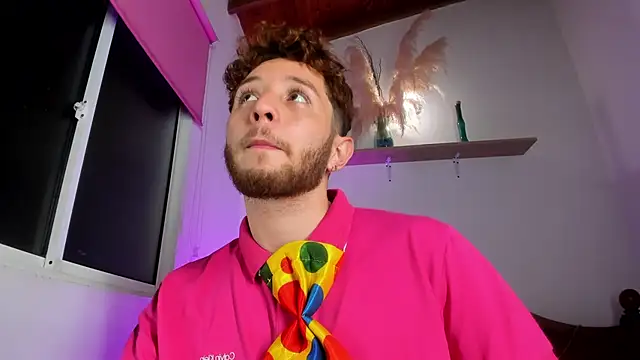 Juan Castano online show from October 31, 2025, 9:32 am