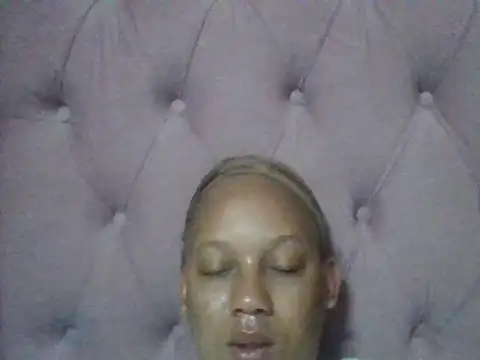 ShooingBunch online show from October 9, 2025, 2:31 am