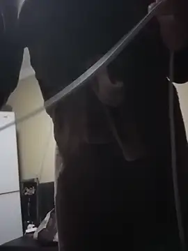 ShooingBunch online show from April 21, 2026, 4:41 am