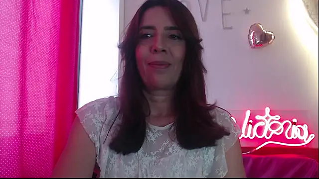 Victoria meester online show from March 21, 2025, 4:07 pm