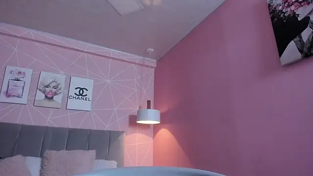 dolly zoe online show from October 2, 2025, 9:22 pm