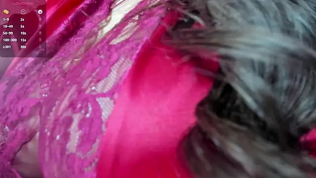 dolly zoe online show from November 13, 2025, 9:52 am