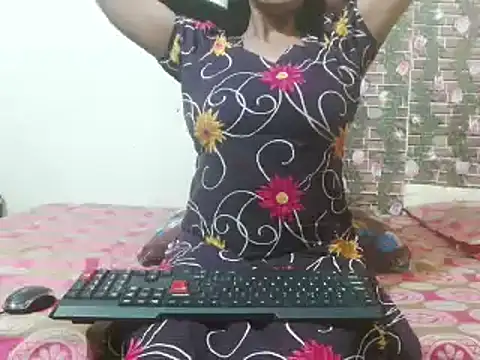 nikitahot3 online show from January 19, 2025, 1:33 pm
