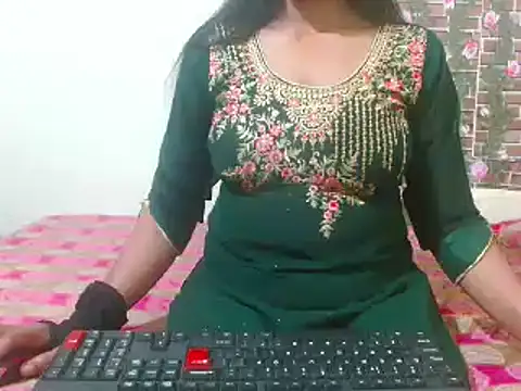 nikitahot3 online show from March 13, 2025, 7:42 am